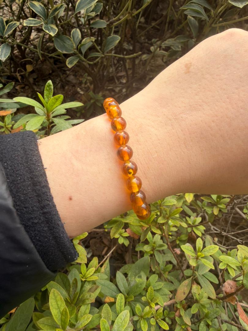 Borostyán karkötő