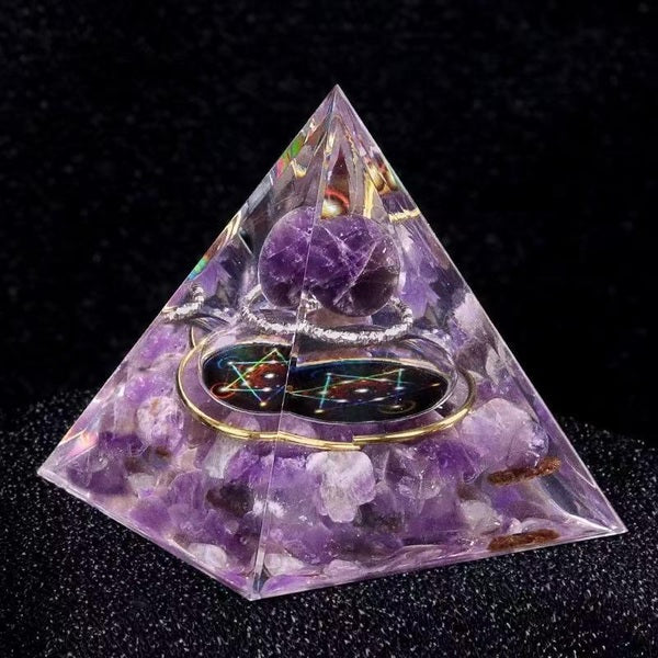 Ametiszt kristály piramis