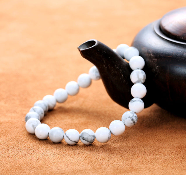 Fehér howlit karkötő